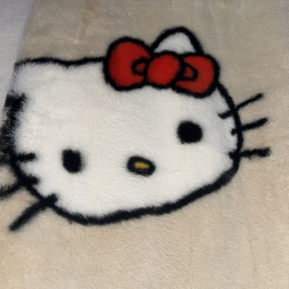 Fall Faux Rabbit Hello Kitty Blanket-NWT - Picture 3 of 7